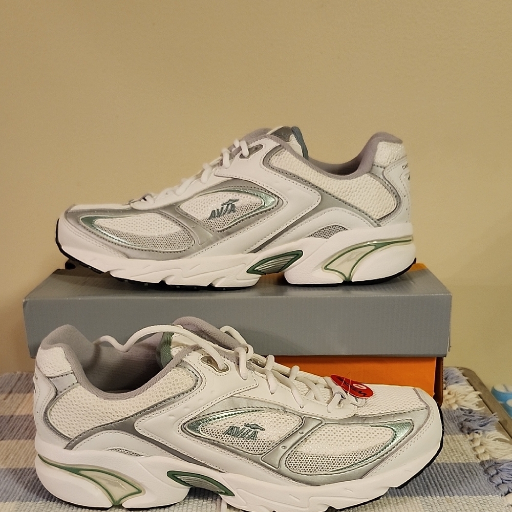 Avia White and Light Green Women's Running Shoes